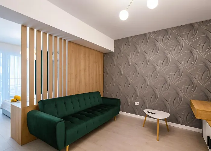 Riverside Exclusive *